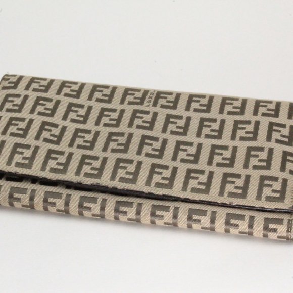 Authentic Fendi Zucca FF Canvas Flap Wallet Gently Used - Picture 2 of 10